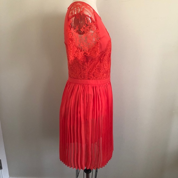 IMPULSE LACE/ PLEATED DRESS - Picture 2 of 3